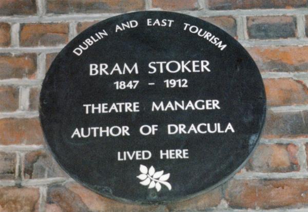 http://www.jarre-de-the.net/ireland/logbook/gallery2000/pictures/bram_stoker_medium.jpg